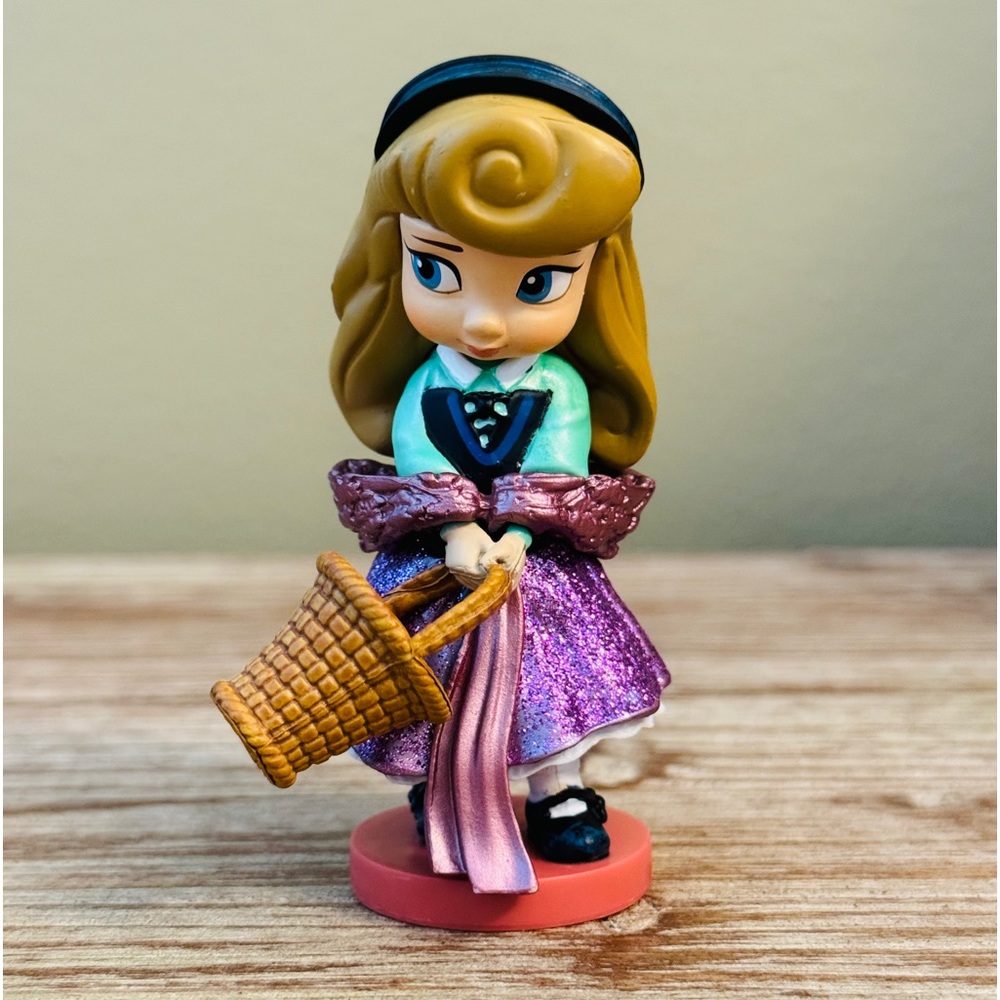 Aurora Disney Princess Figurine by Disney Animator’s Deluxe Collection